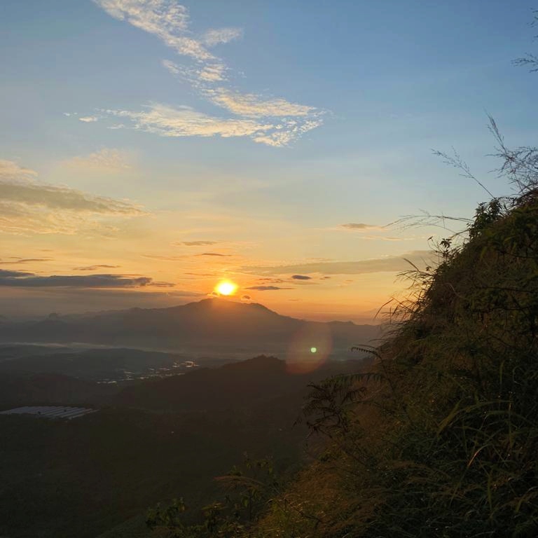 Trekking & Camping @Gunung Batu